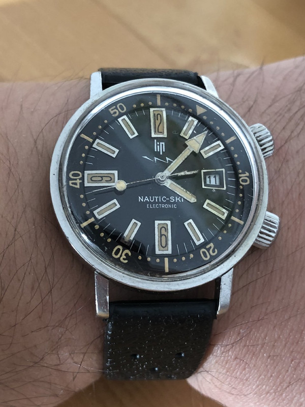 F7D63F43-5F70-4335-9D9E-7AA70F686A87