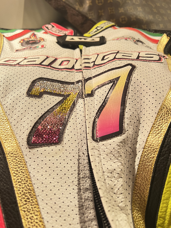 FD8BA39D-968C-4480-A319-A1196AD88A72