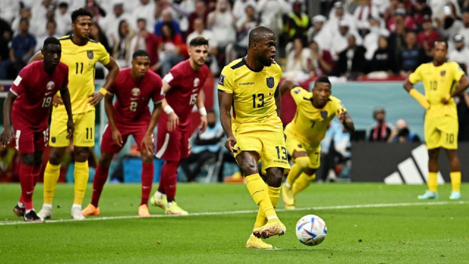 ¡Brutal! Qatar hace historia en el primer partido del Mundial... al perder 0-2 contra Ecuador