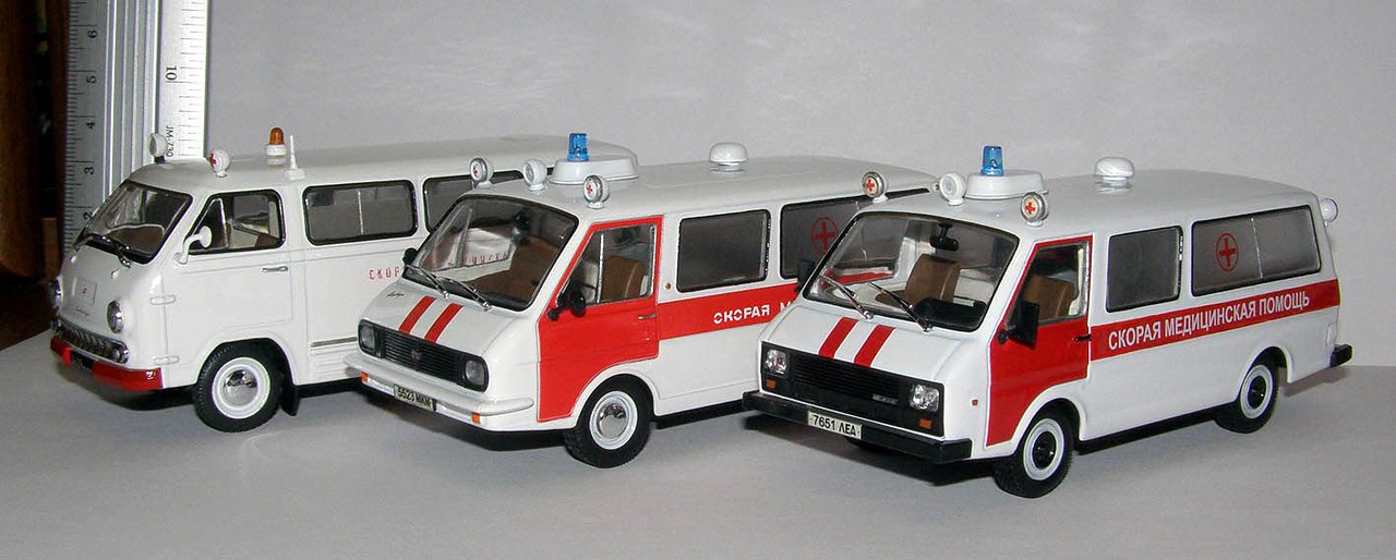 1989 RAF-2915-02 Latvija Ambulance (IST for DeAgostini AL#74 Con