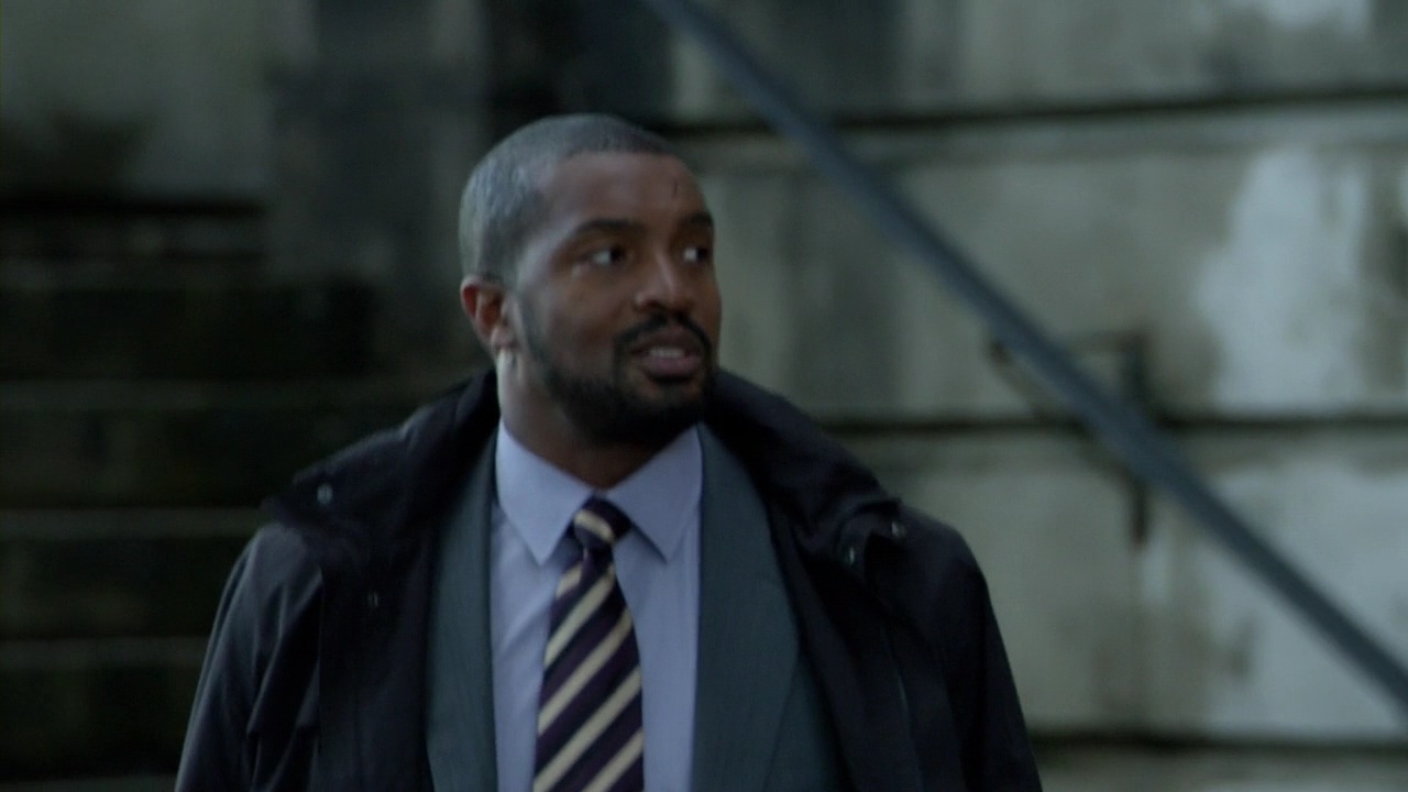 Fotos 01723 Arrow.S01E19.720p.HDTV.X264-DIMENSIO