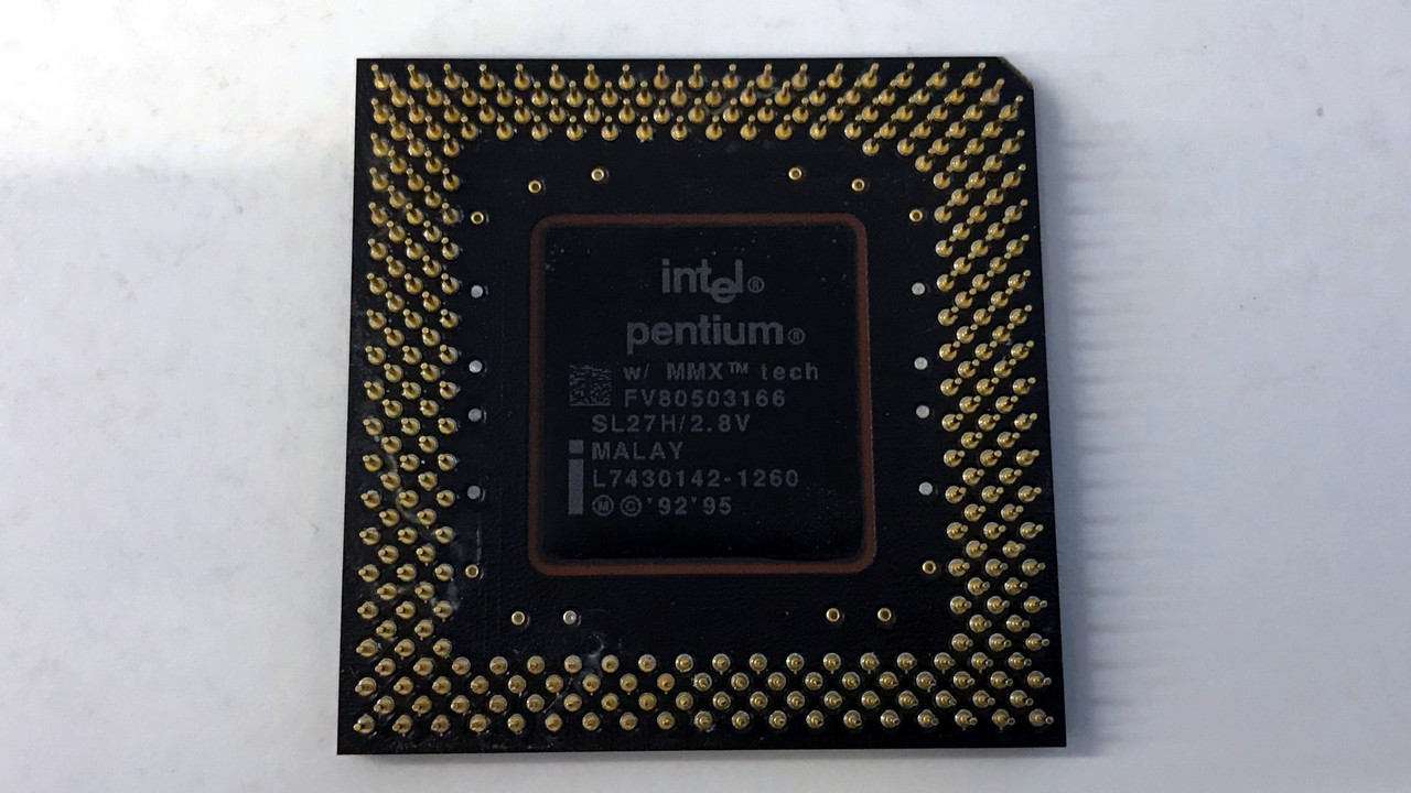 Intel Pentium MMX 166 (B)