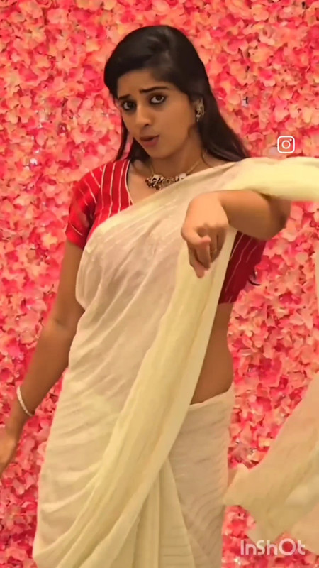 [Image: tamil-serial-actress-sexy-in-white-lowhi...00-516.jpg]