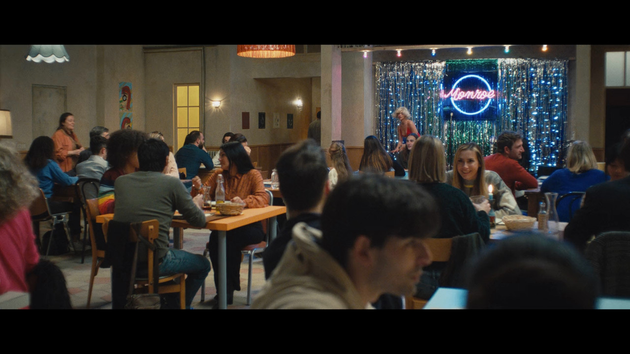 Marilyns.Eyes.2022.1080p.NF.WEB-DL.DDP5.1.x264-T4H.mkv_snapshot_01.24.20.583