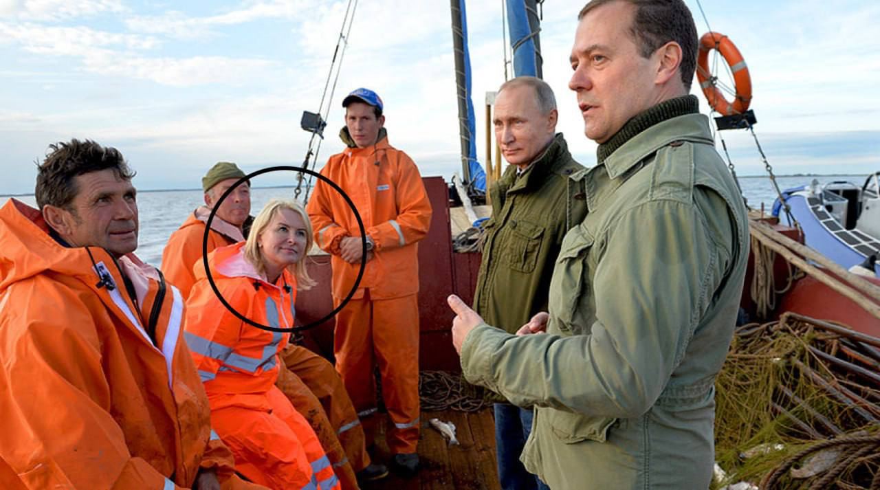 4973E8BC-D72D-4C26-8199-DD50109B5B2F