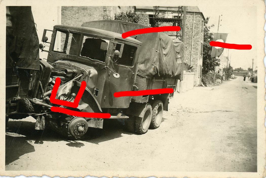 Kämpfe LKW Camion Truck Schlacht Foto