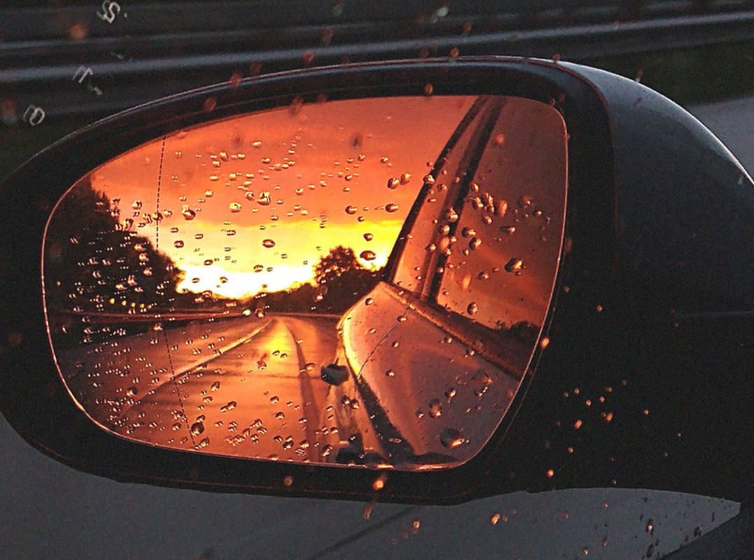 orange-mirror-light.jpg