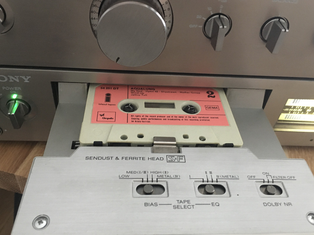 A5AC9595-EBE0-4F4C-BBA8-F621483D1AE1