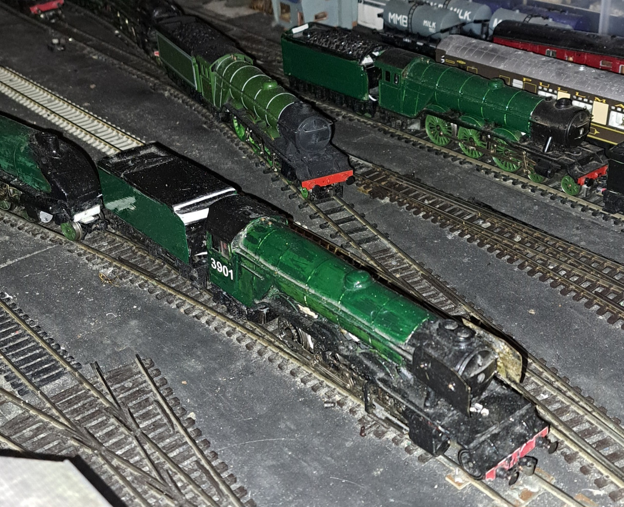 P1 2 8 2 Number 3901 Flying Scotsman