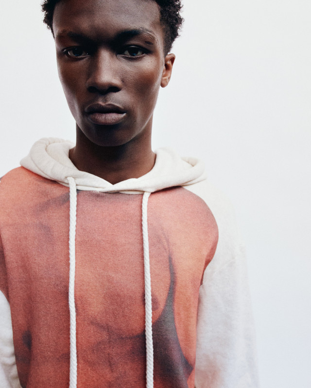 JW Anderson, la capsule Studs per il Pride Month 2023 JW Anderson, la capsule Studs per il Pride Month 2023