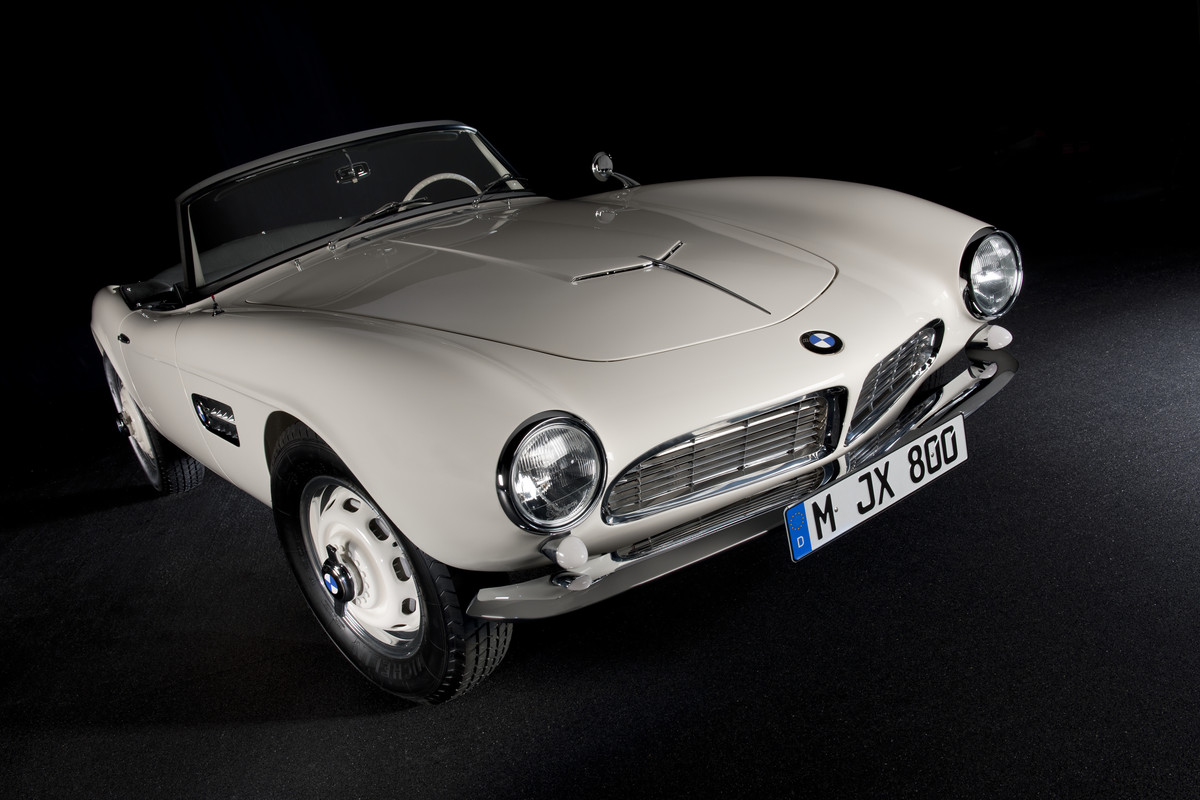 P90229719_highRes_elvis-bmw-507-08-201