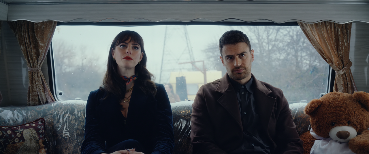 The.Gentlemen.S01E05.I've.Hundreds.of.Cousins.2160p.10bit.NF.WEB-DL.DDP5.1.HEVC-Vyndros.mkv_snapshot