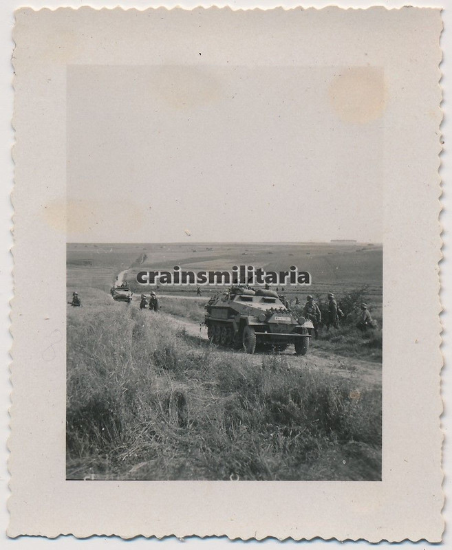 Foto Vormarsch SdKfz 251 Panzerspähwagen a.d. Ai