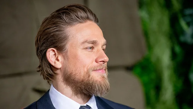 charlie-hunnam-getty-h-2019.webp