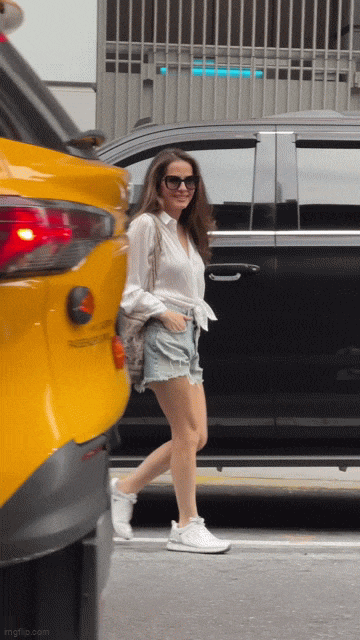 https://i.postimg.cc/ncQB7WwY/90utwo-1.gif