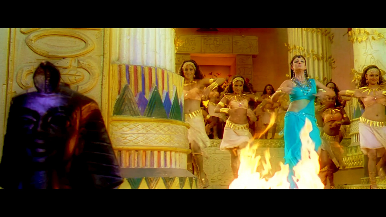 Nayanthara Hot Song 02 From Kuselan 2008 4k.mp4_snapshot_03.35_[2020.12.02_22.29.08]
