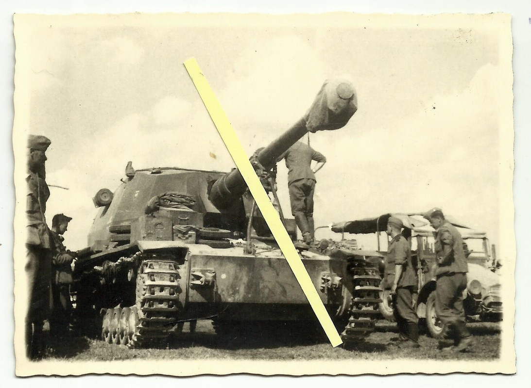 Ostfront deut.Panzer Sturmgeschütz mit 10 cm Kan