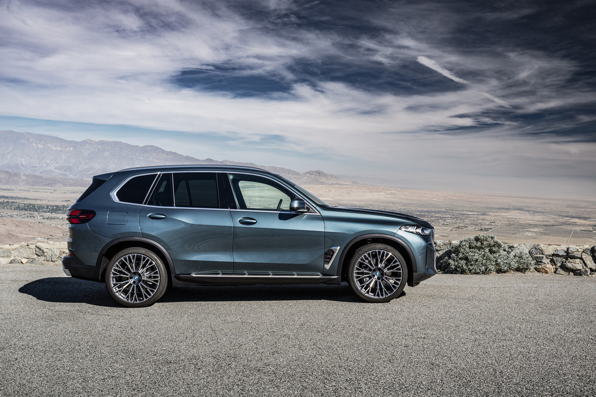 P90489800_highRes_the-new-bmw-x5-xdriv