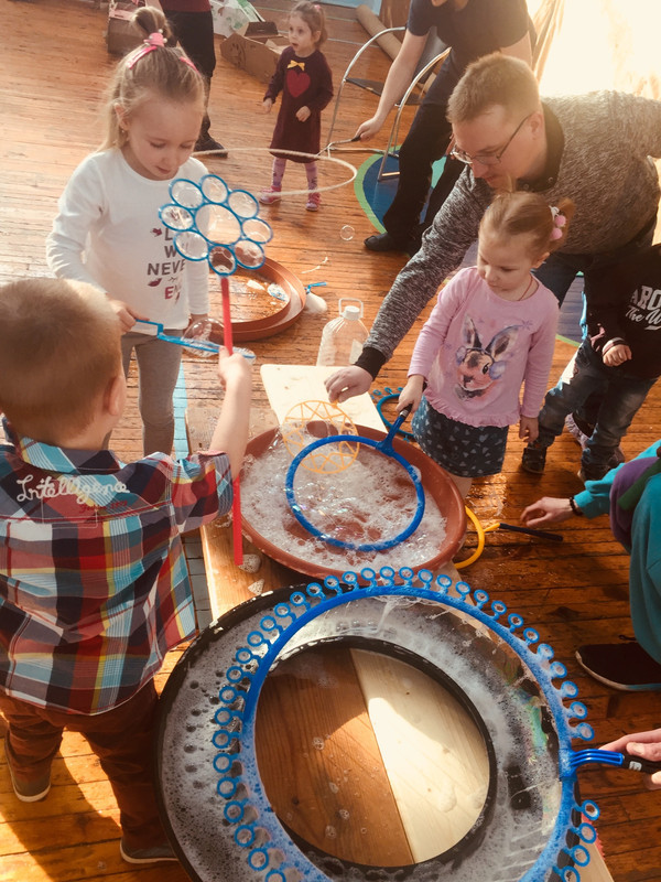 D549E0C4-6653-4242-A8F9-577109D11EAA