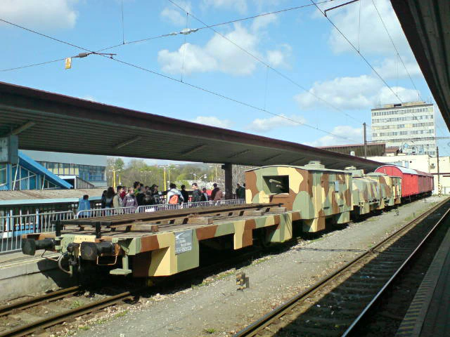 Train blinde - Page 4 Slovak-Armored-Train-Stefanik-courtesy-railpage-net-jpg
