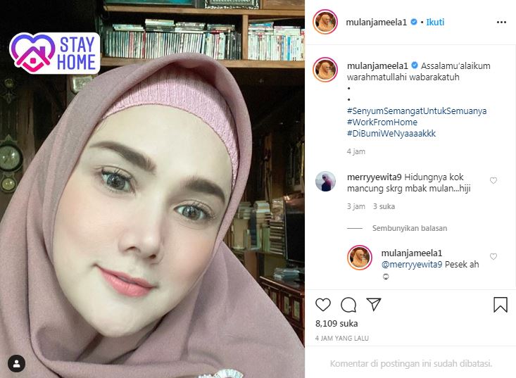 Unggahan terbaru Mulan Jameela kerja dari rumah.
