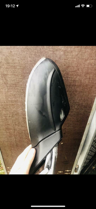 FBE9134F-5FA3-494D-A36D-4F898D49F8BE