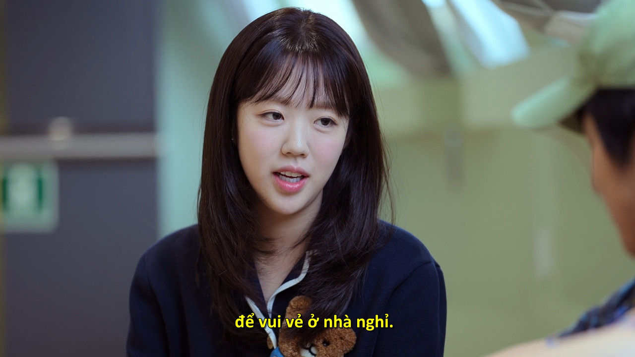 Kian’s Bizarre B&B 2025 S01E01 Netflix 1080p WEB DDP x264-NM21vi.mkv_snapshot_00.12.25.541