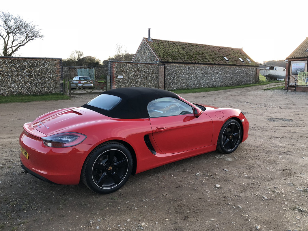 85F3FAA3-2832-4985-A4BE-F7EF7363B050