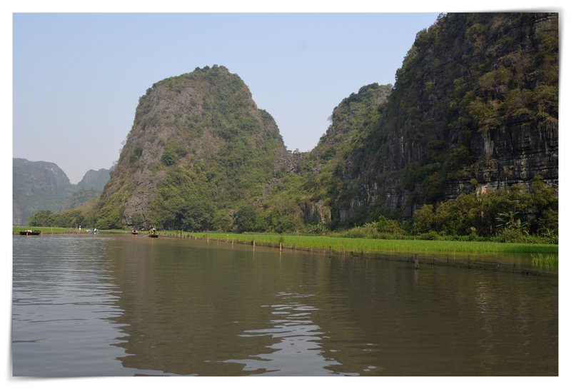 Tam Coc, rios, montañas y campos de arroz. - De la bahía de Halong a los templos de Angkor (5)