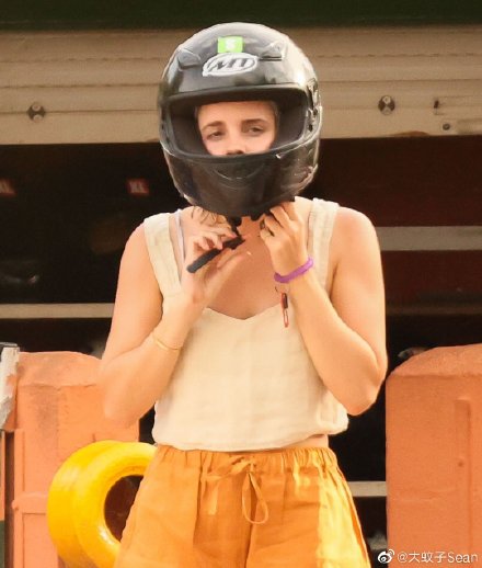 emmawatson-photogallery.blogspot.com (8)