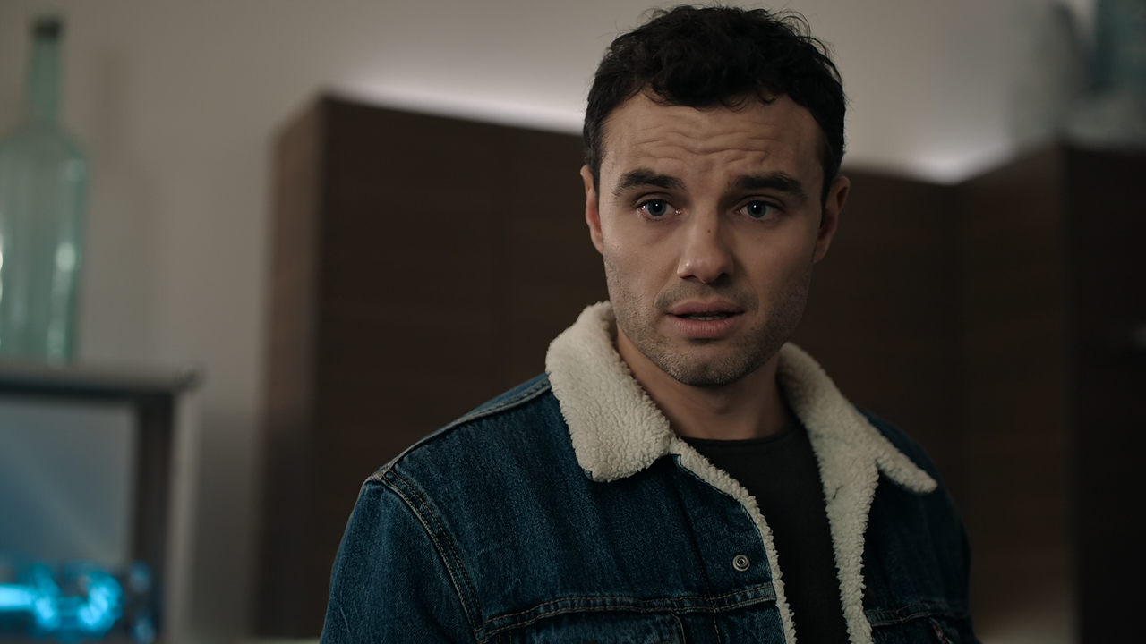 The.Hunting.Party.S01E10.Jenna.Wells.1080p.10bit.AMZN.WEB-DL.DDP5.1.HEVC-Vyndros.mkv_snapshot_06.55_