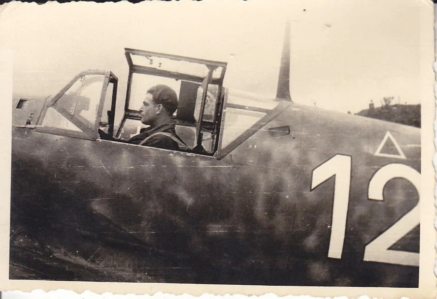 weiße 12 1.-ErgGr JG 26 Wevelghem Summer 1941