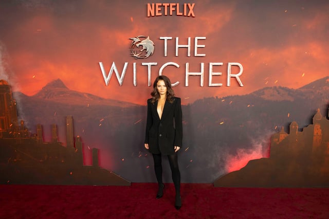 witcher-season-4-premier-oct-2025-v0-8928gyxkwxwf1.jpg