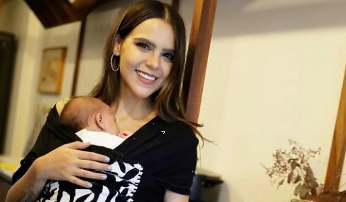 Yuya conmueve a todo el Internet con un video de su bebé diciendo “mamá”