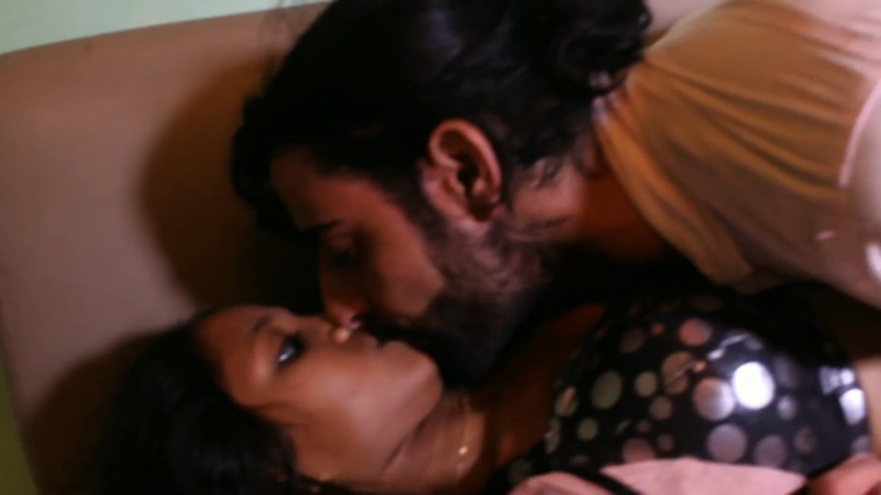[Image: erotic-girl-Hindi-Short-Movie-The-Innoce...4-snap.jpg]
