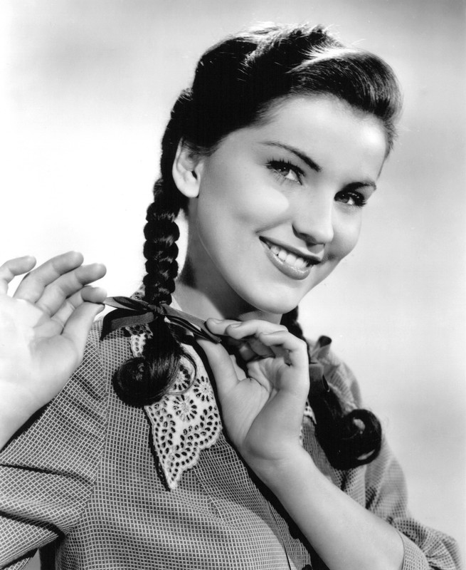 debra_paget_354