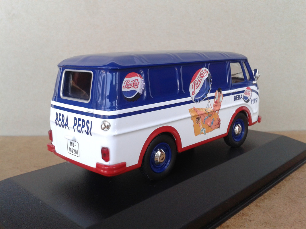 1971 Ebro F108 Furgón Metálico “Pepsi Cola” (Ixo - nº 19 Furgonetas de Antaño) (4)
