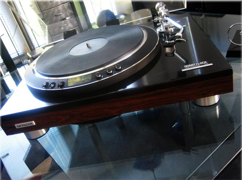 Pieds Amortisseurs Pour Platine Vinyle Hitachi HT840 - Occasion