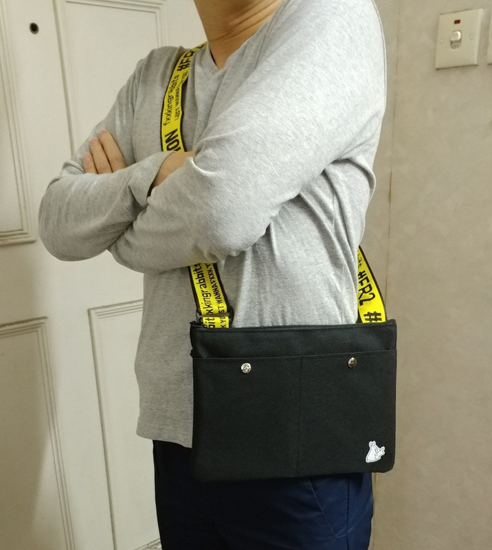 FR2 Fxxking Rabbits LOGO Tape BLACK SACOCHE Cross-Body Shoulder