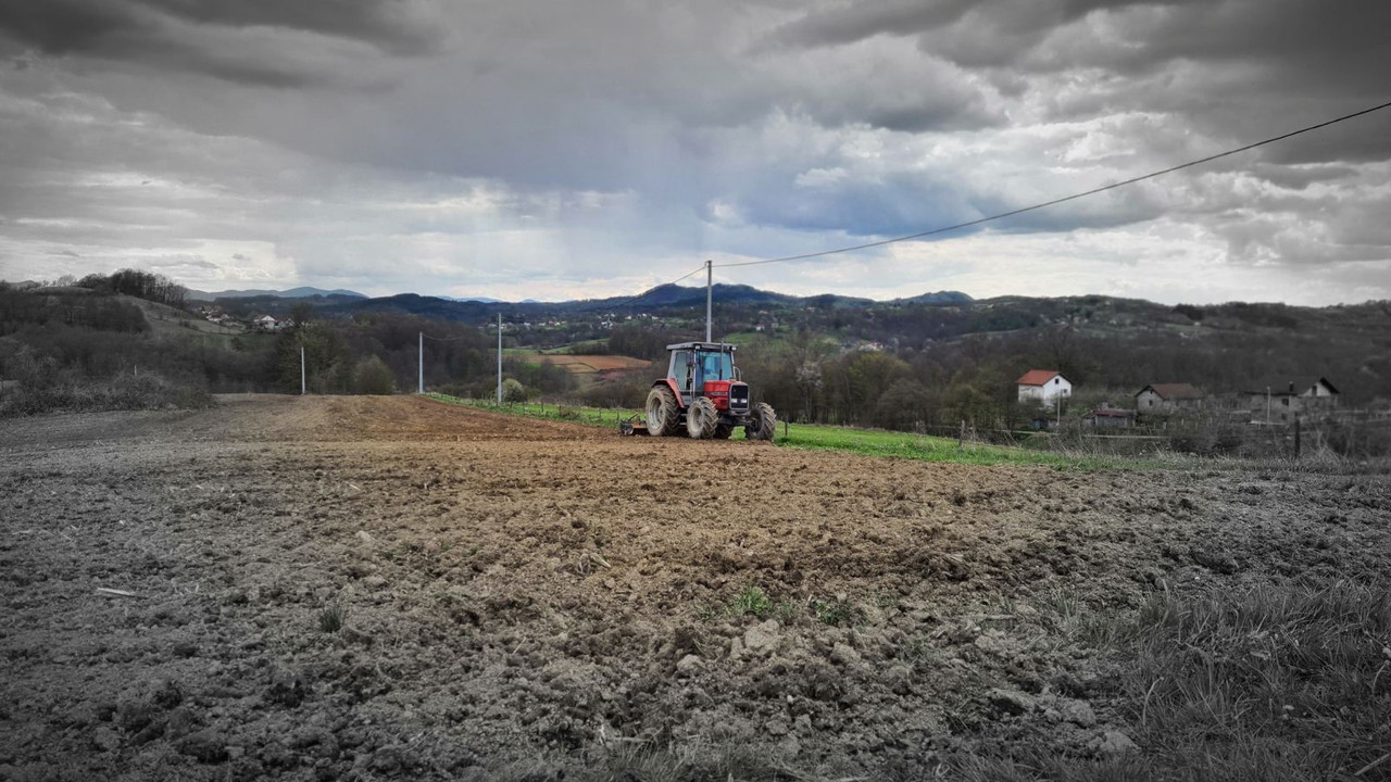 707BAA52-860C-4056-AB80-B9BD8AF11644