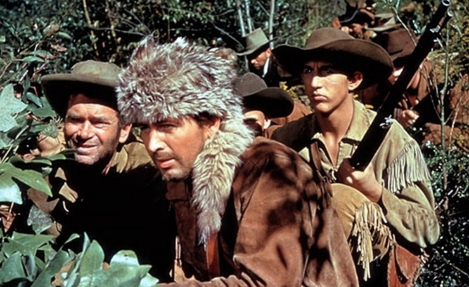 FESS-PARKER-DAVY-CROCKETT-FOTOR.jpg