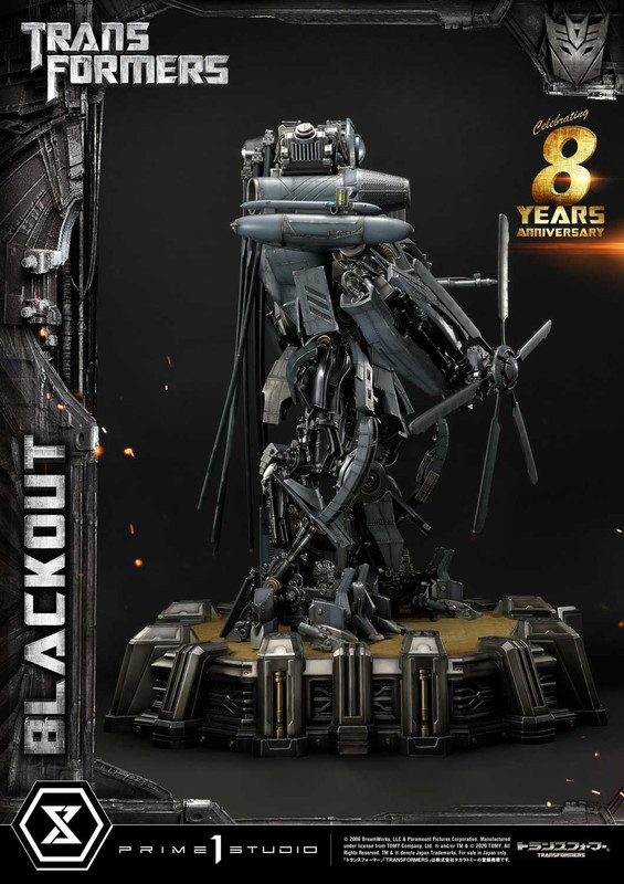 Prime-1-Studio-Transformers-2007-Blackout-Statue-08