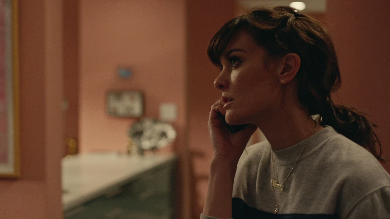 SMILF.S01E05.1080p.AMZN.WEB-DL.x265.10bit.AAC.5.1-Qman[UTR].mkv.