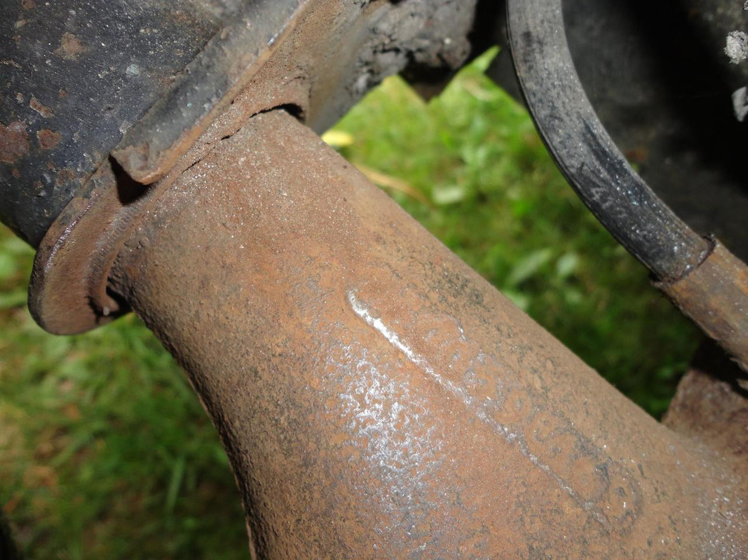 4L longeron arrière coté gaucheDSC04713