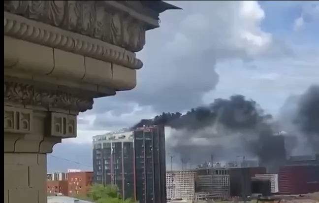 В Москве горит бизнес-центр DM Tower