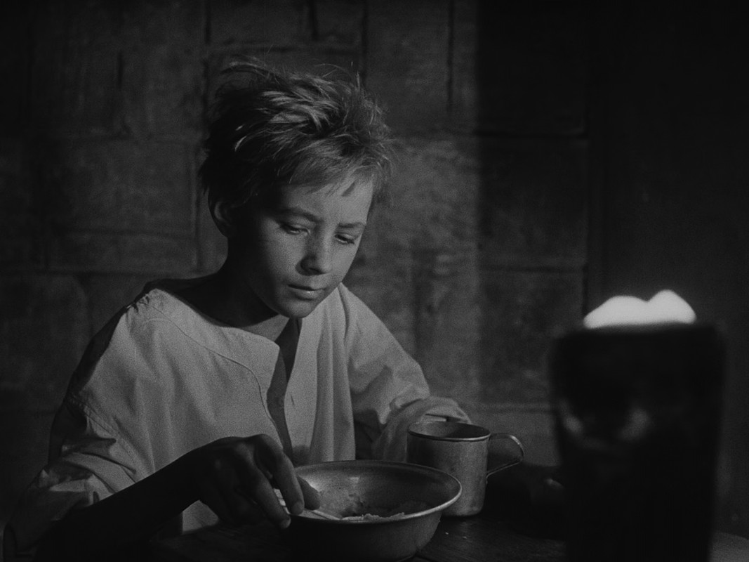 Ivan's Childhood (1962) Criterion.mkv_snapshot_00.15.26_[2018.03