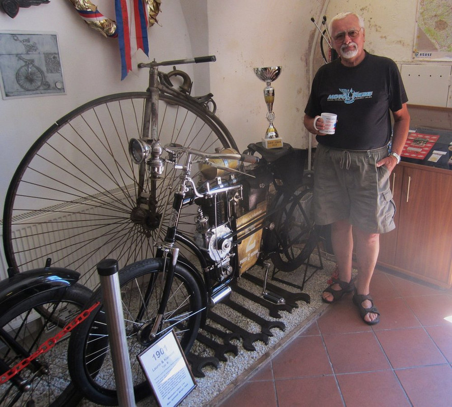 1901-laurin-klement-with