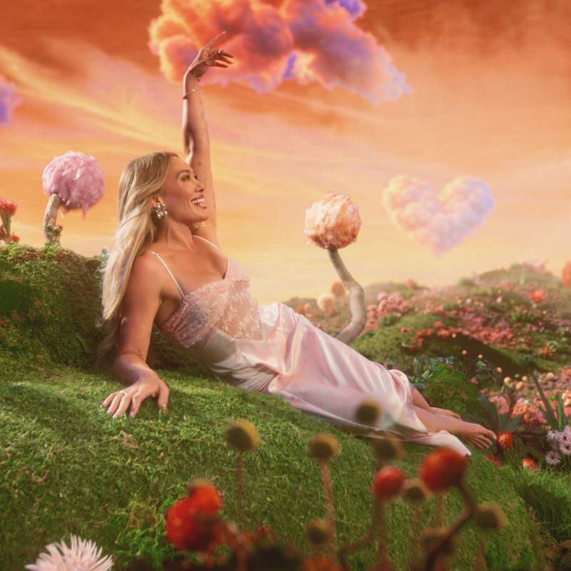 Hilary Duff - CATastrophe
