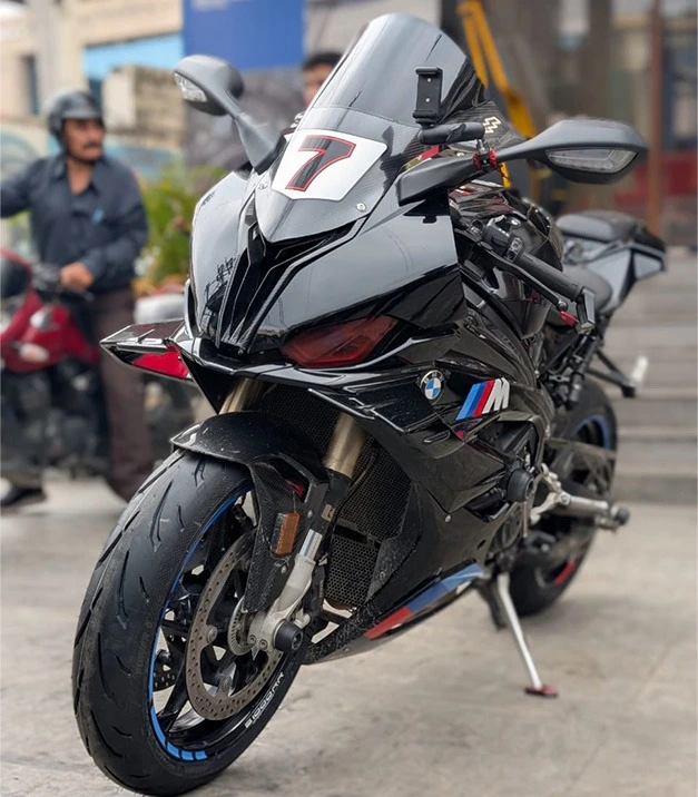 Michelin Power 6 fitment