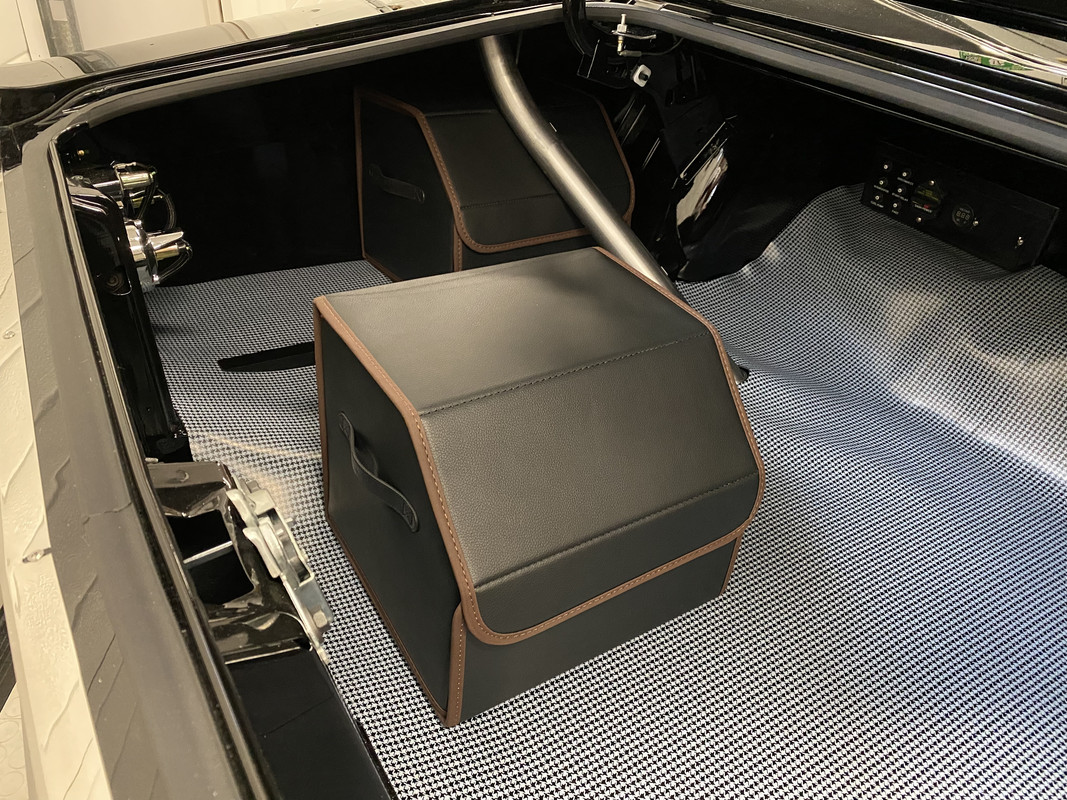 AA8199CB-98D3-45F3-B046-6F59CFE39407